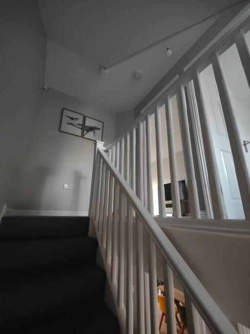 Shoreline Seaside Holiday Home Aberavon Beach Port Talbot Exterior photo